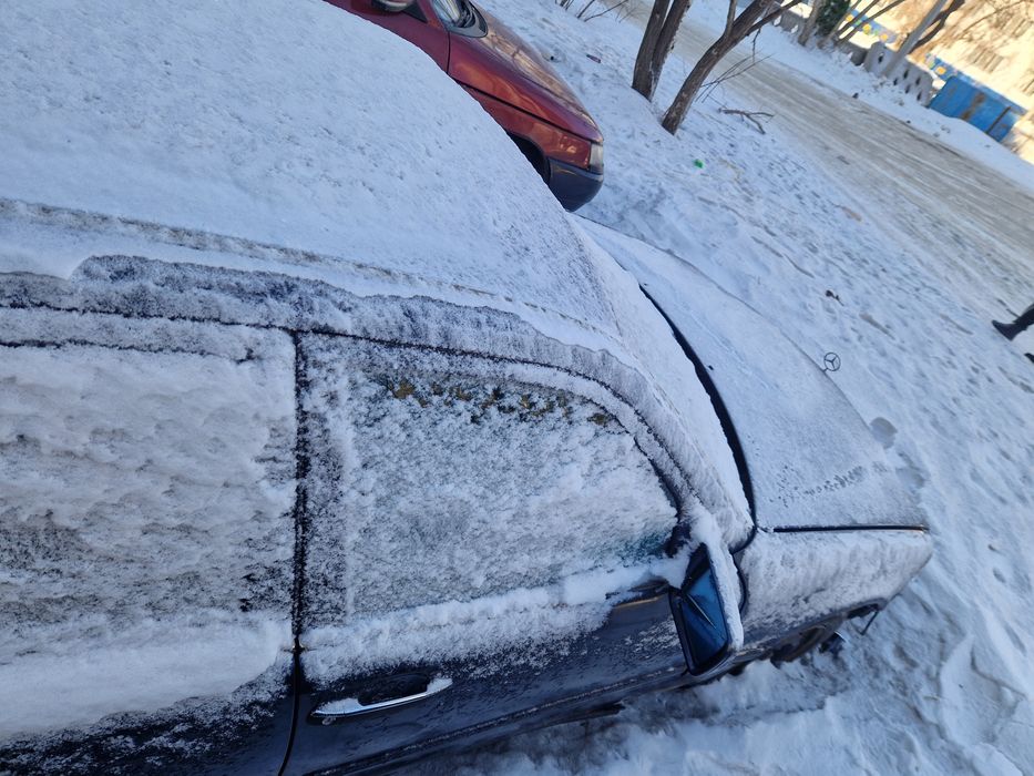 Продам мерседес C200