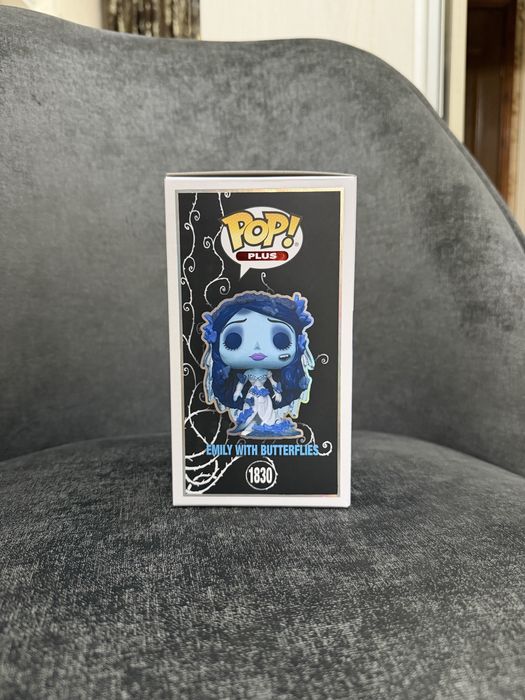 Funko Pop! Emily with Butterflies (1830) — оригинал