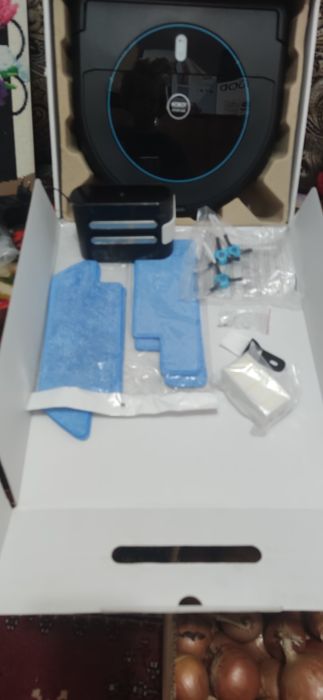 Робот- пылесос legree