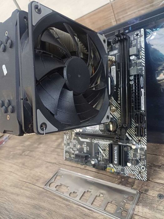 Комплект: плата Esonic H510 + процессор Intel Core i5-11400.