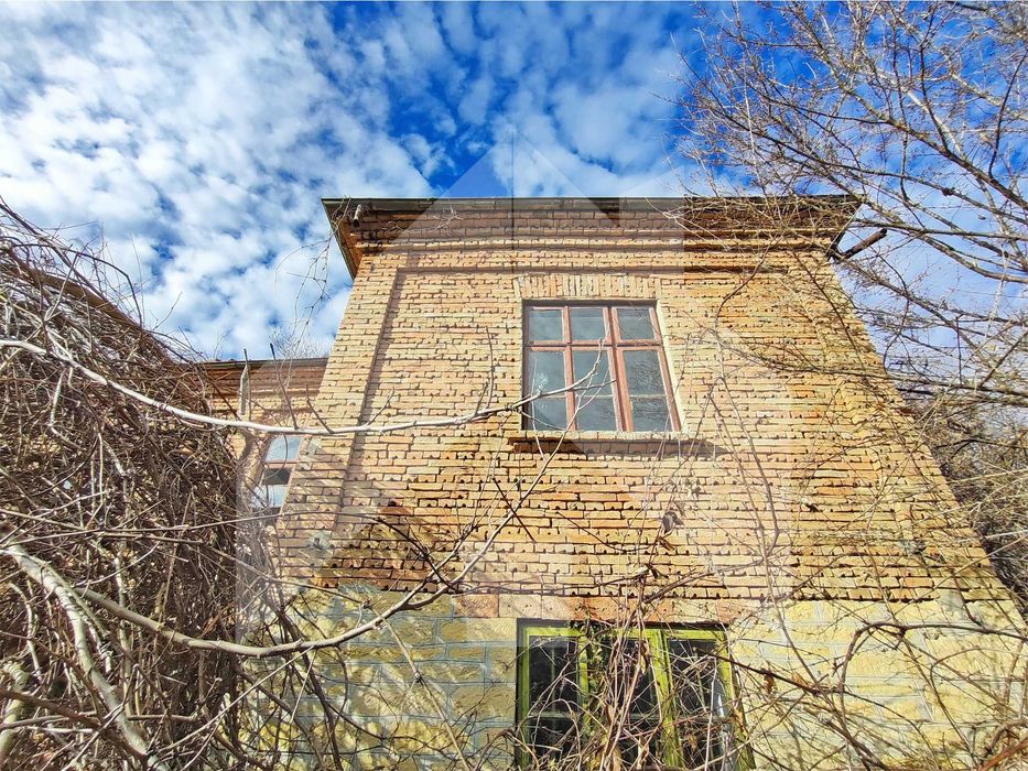 Продава се Къща в Нови пазар - 110 кв.м за 93 €/кв.м - Снимка #2