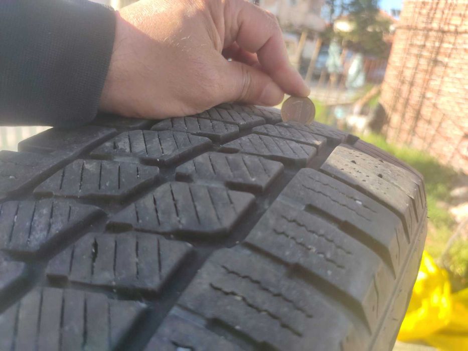 Goodride 225/65/16c