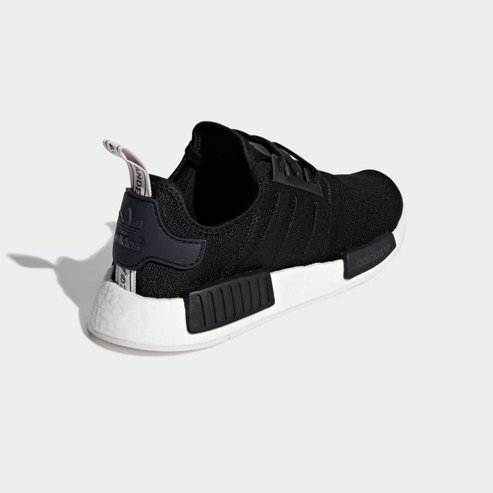 Дамски маратонки   ADIDAS NMD_R1   Оригинални   EU40 2/3