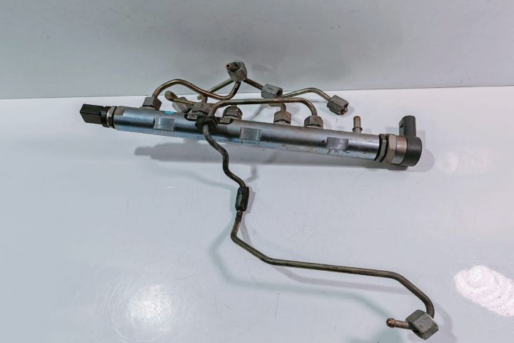 Rampa Injectoare  cu senzor si regulator 0281002949 BMW Seria 5 F10 s