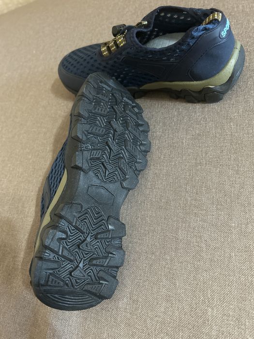 Кроссовки мужские 43 размер