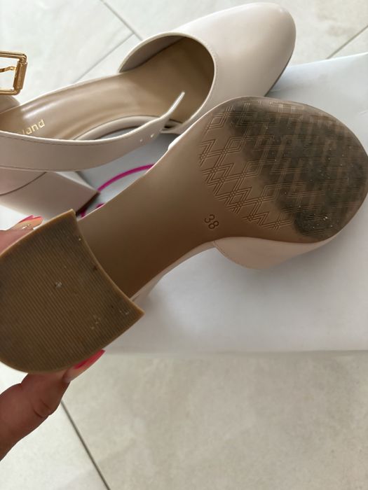 Pantofi dama cu toc mic ai bareta