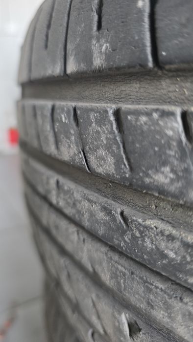 Летние шины Dunlop 215/60R16