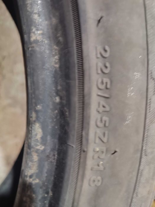 225 45 18 2броя летни гуми