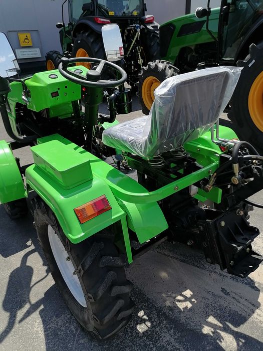 Минитрактор Рустрак Р-18 (фреза и плуг в подарок)