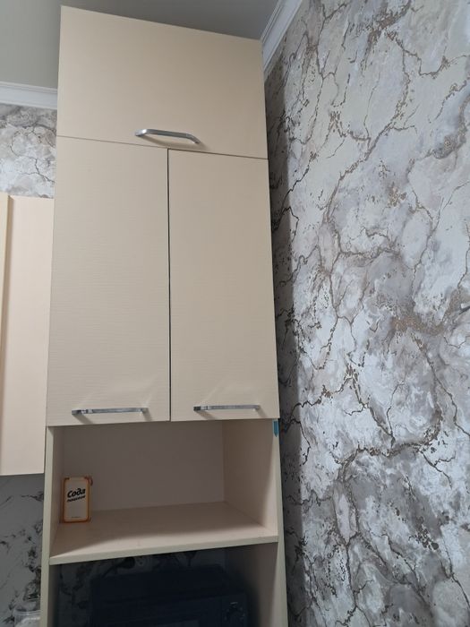 Шкаф пенал в отличном состоянии