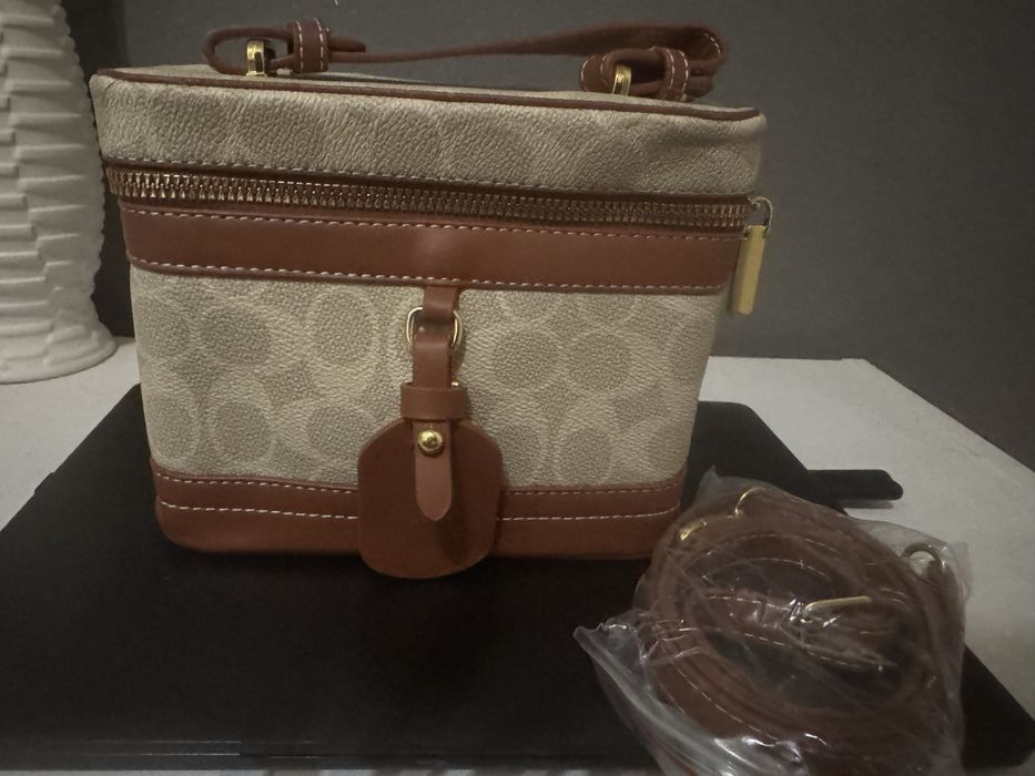 Дамска чанта нова