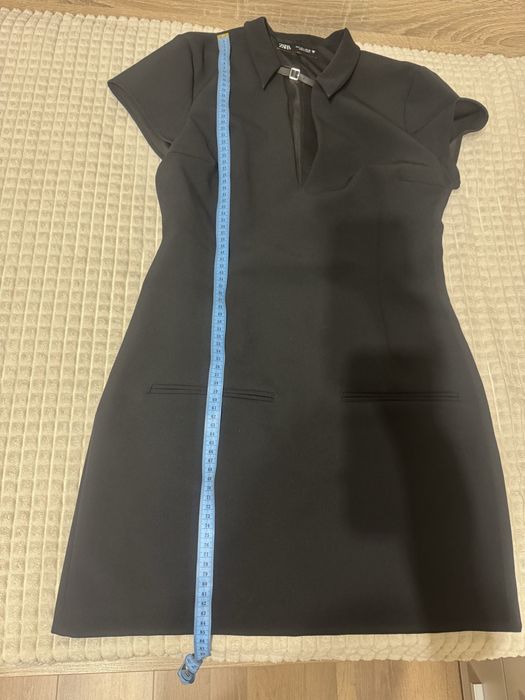 Черна рокля Zara