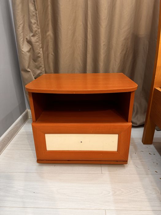 Кровать с тумбами