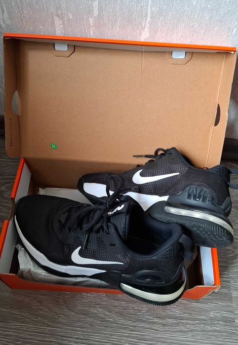 Nike Air Max оригинални мъжки маратонки в отлично състояние-размер  43
