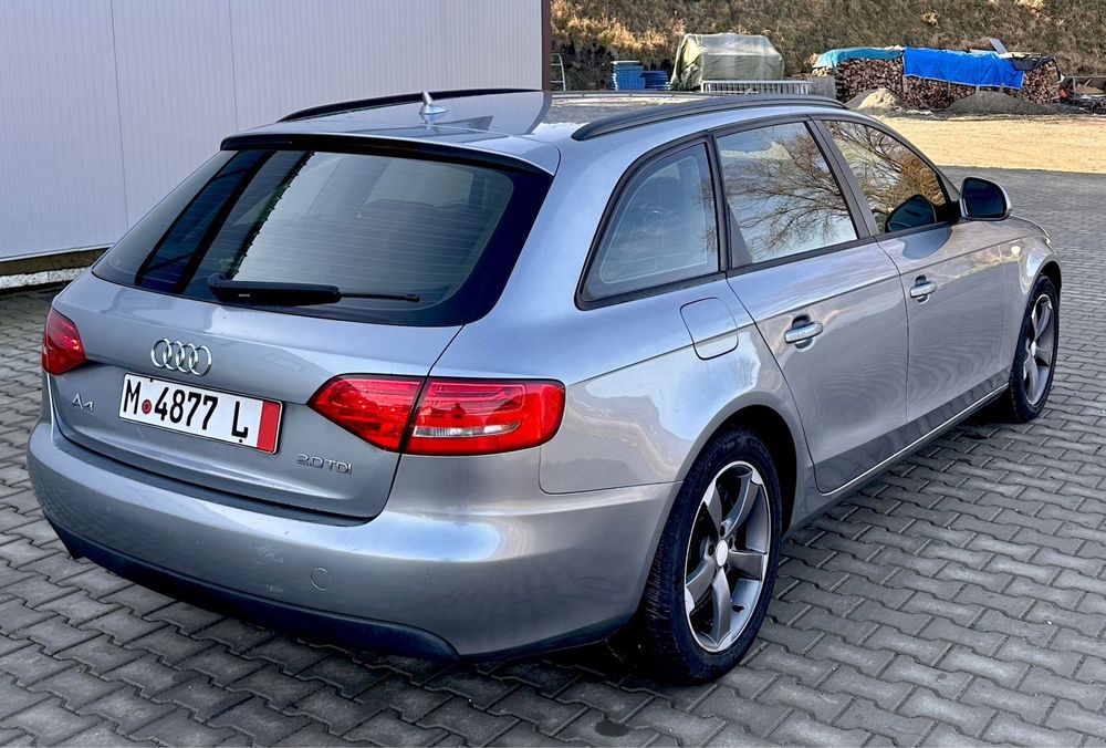 Audi A4 B8 2012 3 bucati 2.0 Diesel Automat Si Manual Impecabile