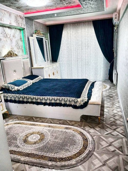 Shayxontoxur Chorsuda kvartira beriladi bezmakler