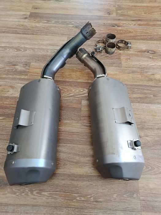 Части за Yamaha R1, ауспуси, дискове, накладки