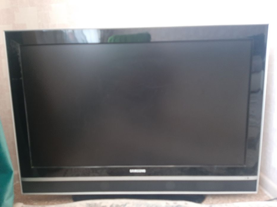 Продам телевизор