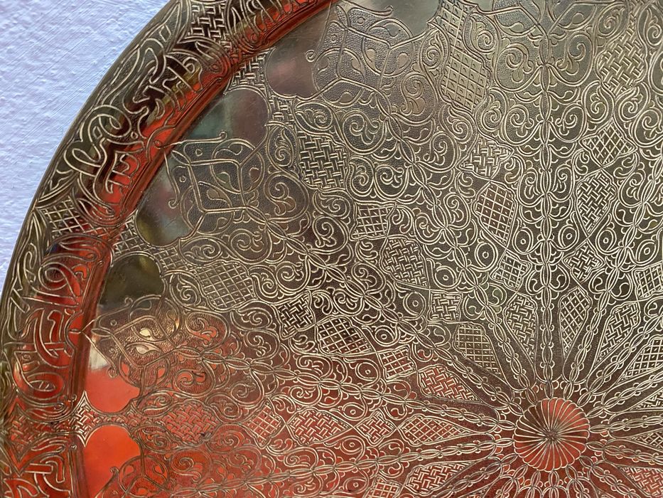 Голямо пано за стена от месинг гравирано ръчно