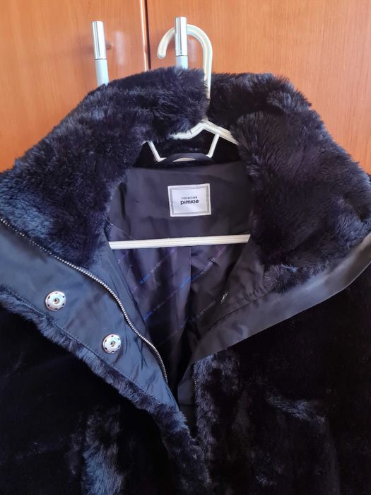 Geaca de plus cu gluga