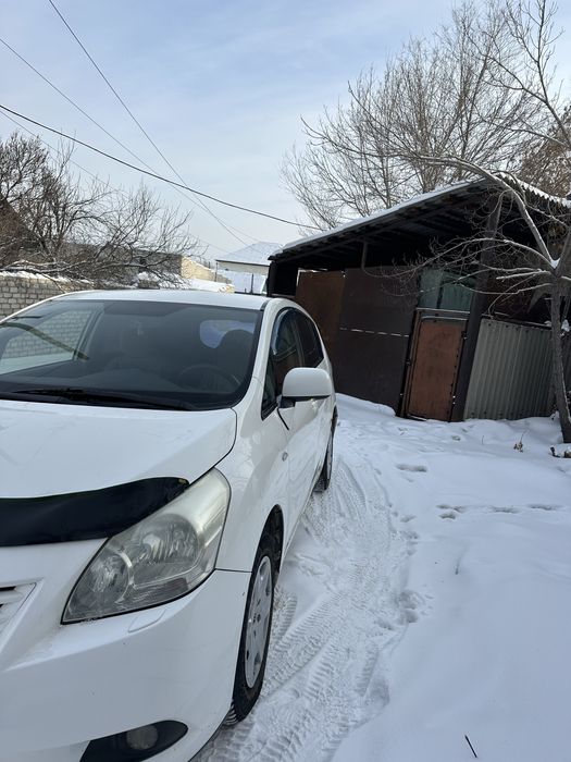 Продам Toyota verso