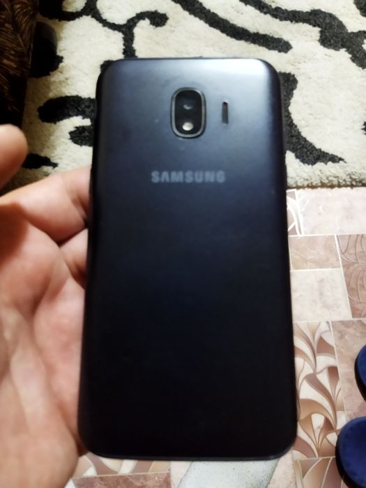 Продам 2 телефона.