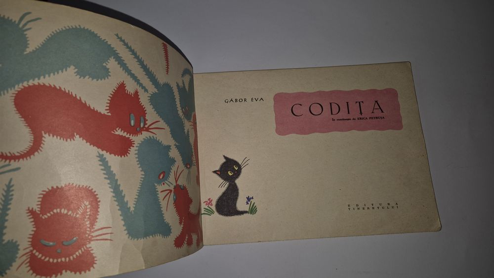 Carte veche românească perioada comunista pentru copii  Codiță