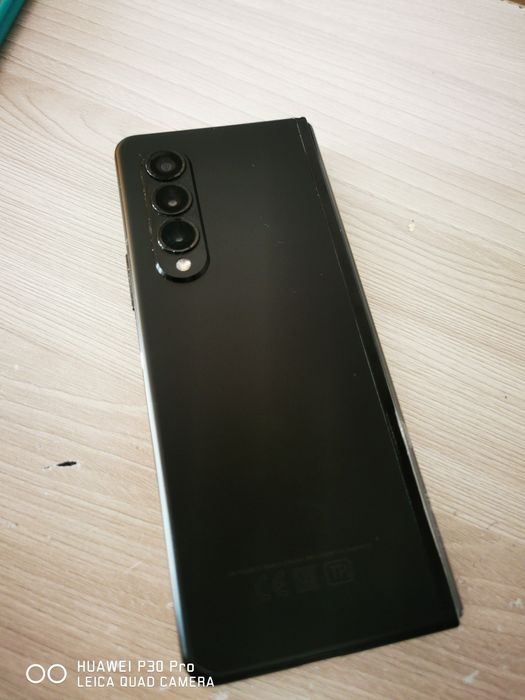 Samsung z fold 3