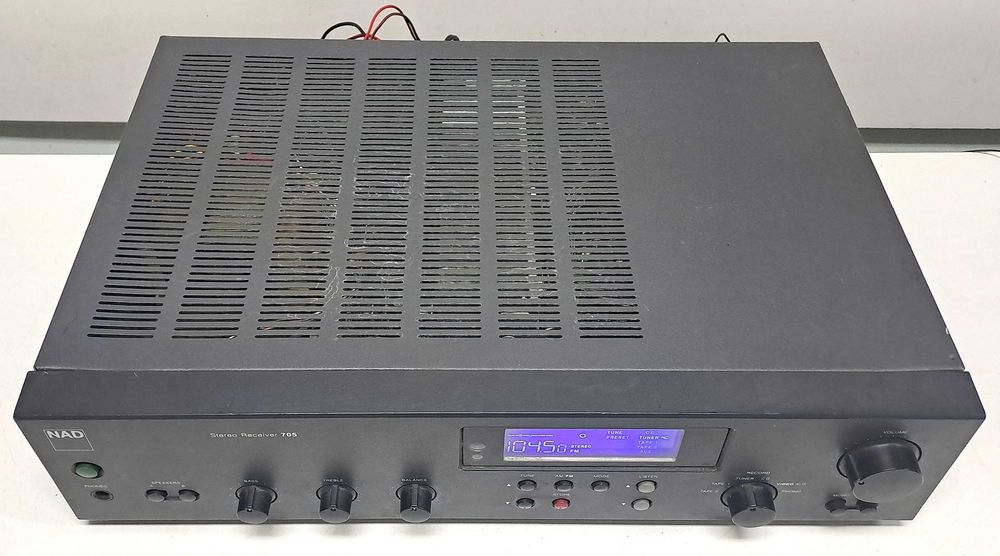 NAD A 705 amplificator stereo analog vintage preamp statie