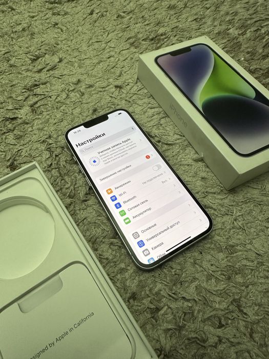 Продаю iPhone 14 в отличном состояние без ремонта