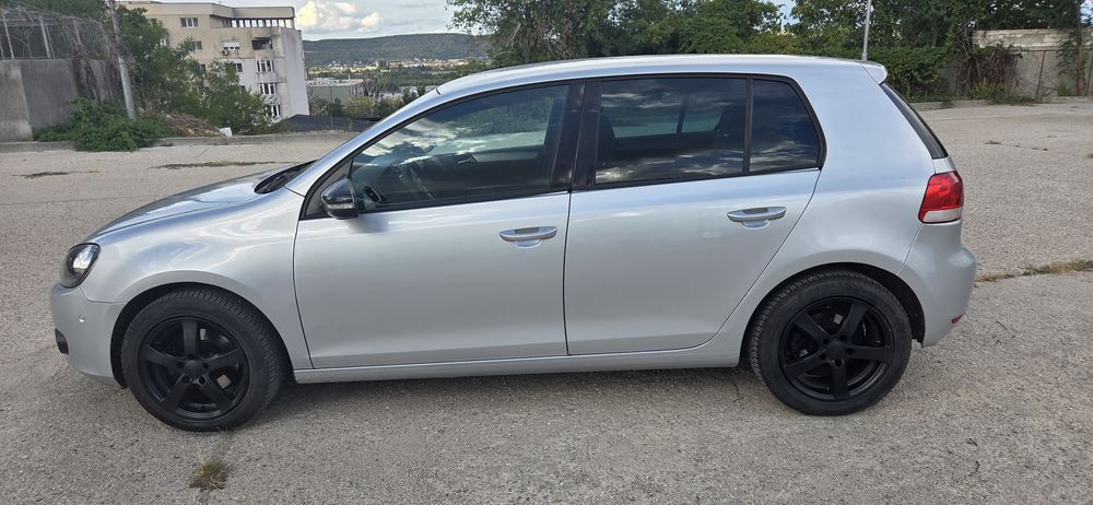 VOLKSWAGEN Golf 2010 — imagine 2