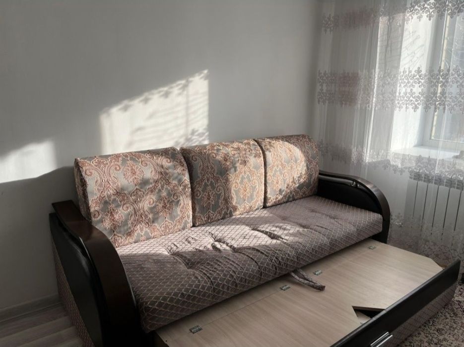 Продается диван.