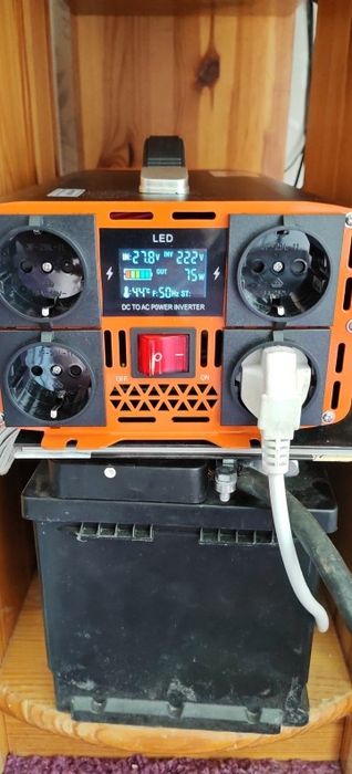 Invertor 12V 5000W sinus pur 4 prize