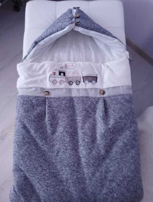 Бебешка количка Lorelli Mia 2 в 1 и кош за новородено и зимно чувалче