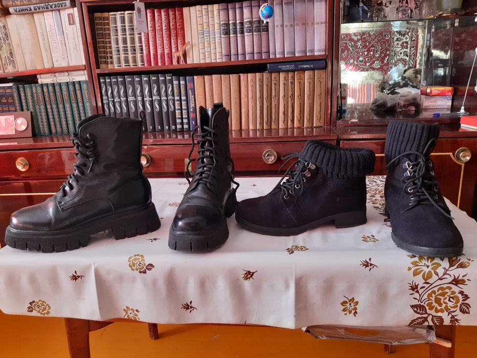 Зимние сапоги разные