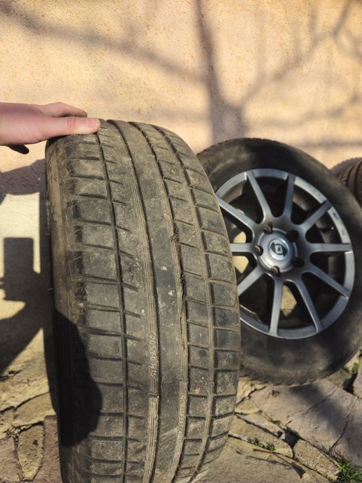 Продавам джанти с гуми