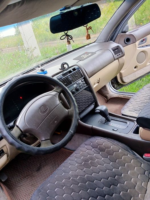 Продам Lexus GS300