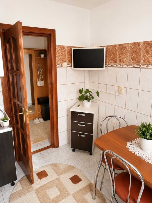 Apartament 2 camere ultracentral Medgidia | Etaj 1 | Centrală nouă | Garaj