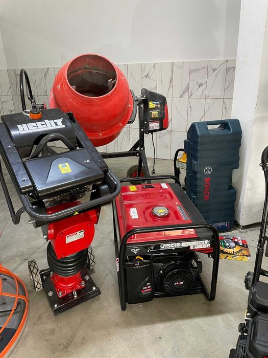 Scule de închiriat. Închiriez. Picamere. Mai compactor. Placa vibranta