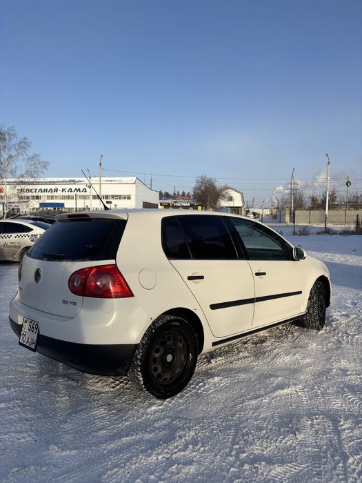 Гольф 5, 2,0 2007 год.