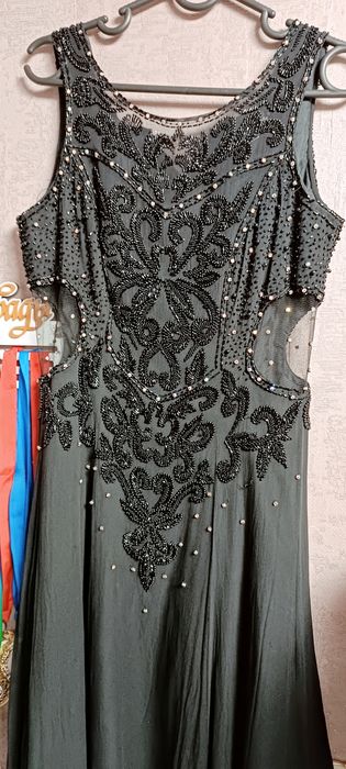 Продам шикарное платье
