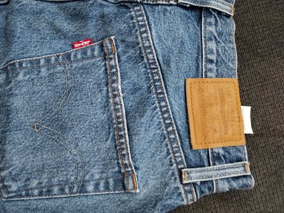 Нова дънкова пола Levi's, Diesel