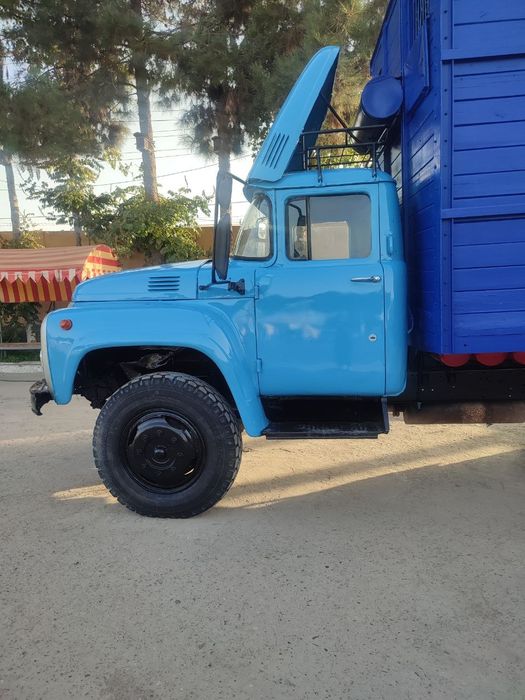 Zil 130 ural mator