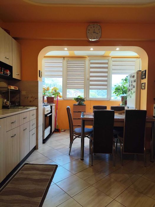 Продава се Тристаен апартамент в Тетевен - 65 кв.м за 627 €/кв.м - Снимка #5