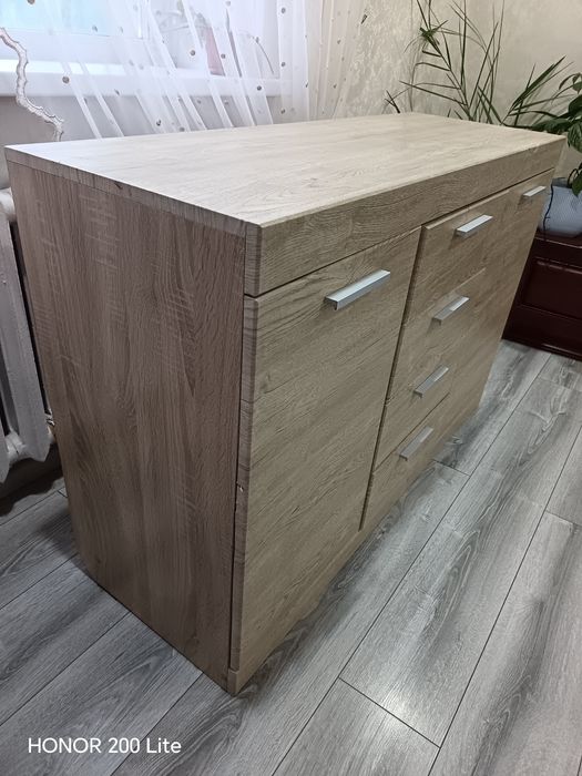 Продам комод, в хорошем состоянии.