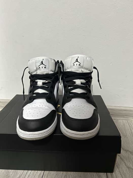 Jordan Air 1 Mid