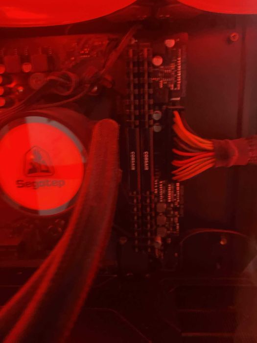 vand pc gaming , pt jocuri moderne