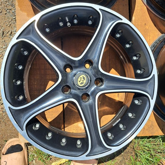 Титановые диски на 17, тойота