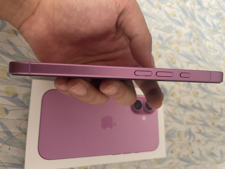 Айфон 16 128гб идеальный