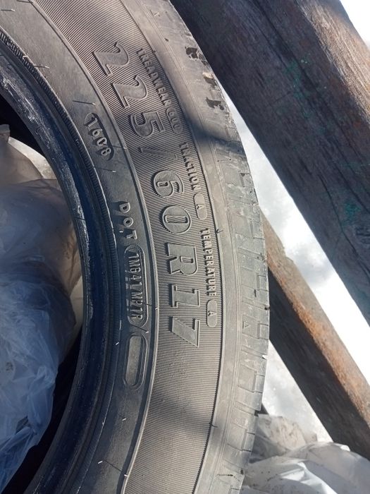 Продам шины  в хорошем состояний
